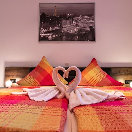 Hotel Martz Pirmasens Bagian luar foto